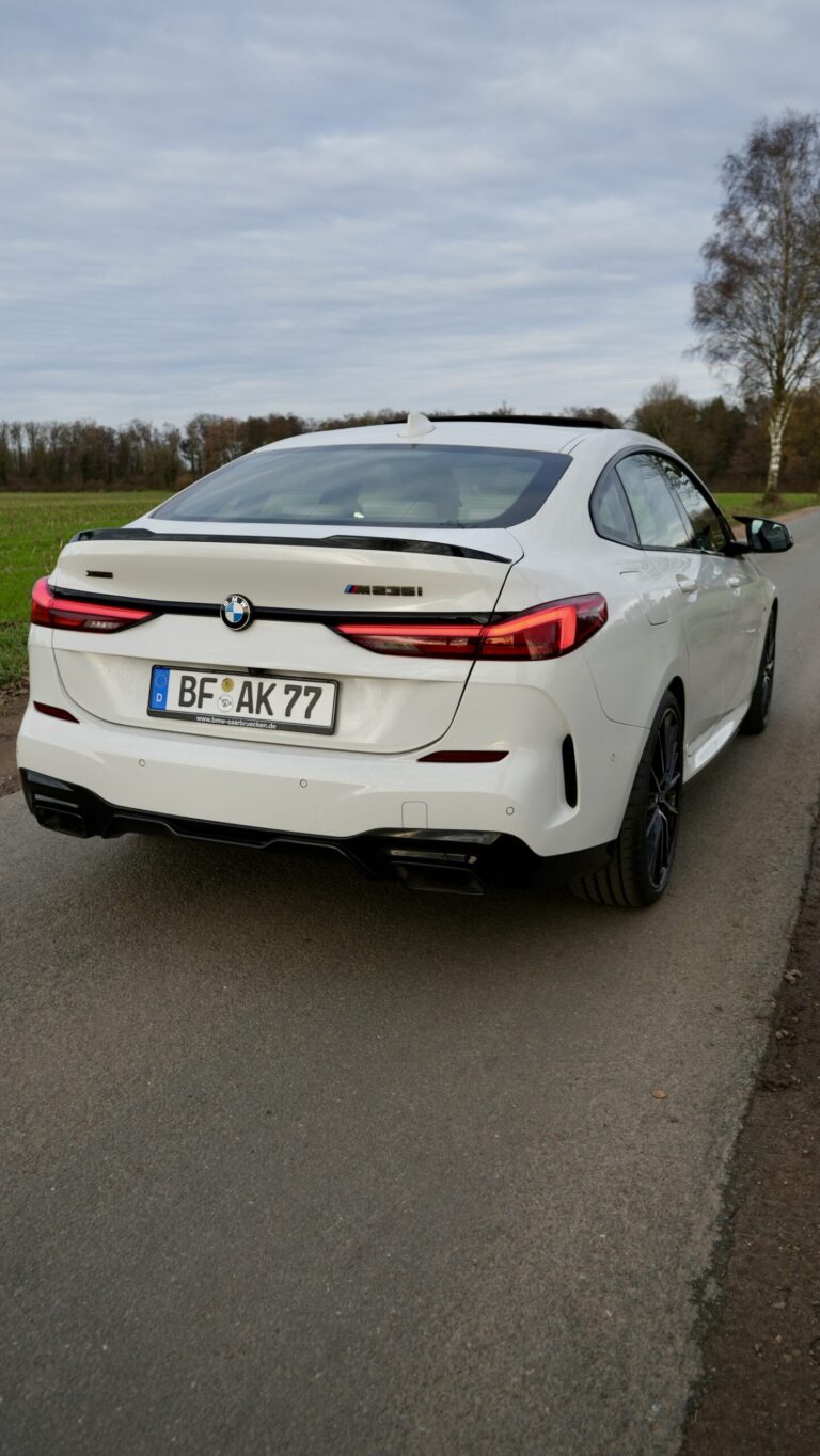 BMW M235i